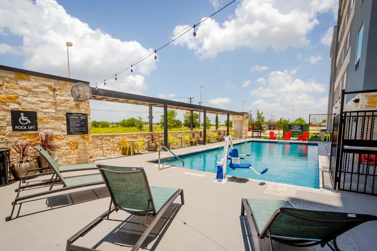 Tru By Hilton Pflugerville, Tx Экстерьер фото